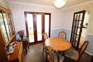 Dining Room- click for photo gallery